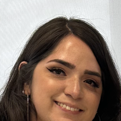 Andrea Cruz